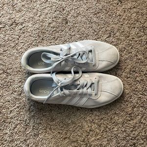 Size 6 Grey Adidas